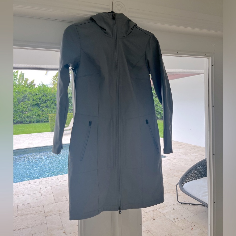 Columbia Knee Length Jacket - MINT CONDITION!